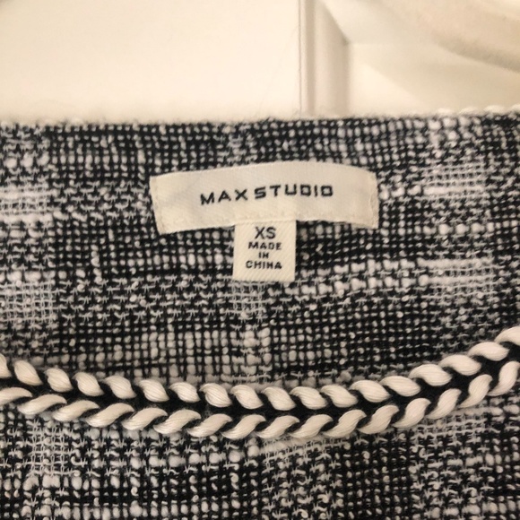 Black and white dress - Picture 2 of 3